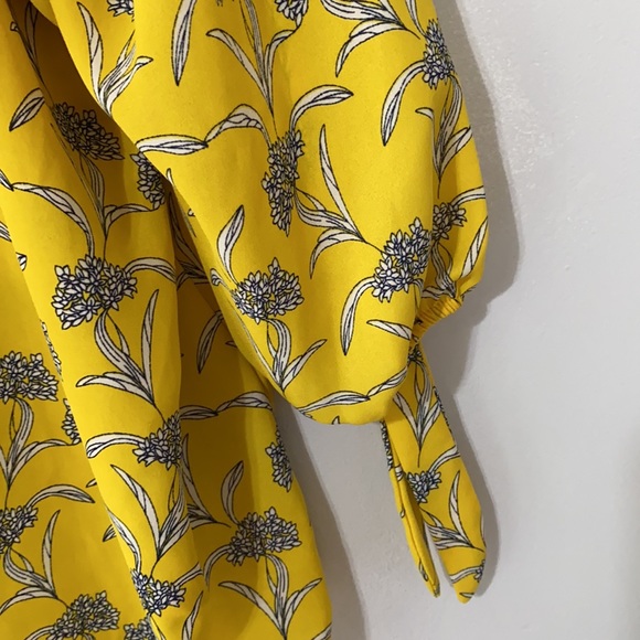 Ladies blouse - Picture 3 of 7